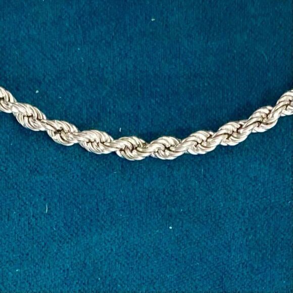 AUS Sterling 925 Silver Twisted Rope Bracelet - Picture 3 of 16